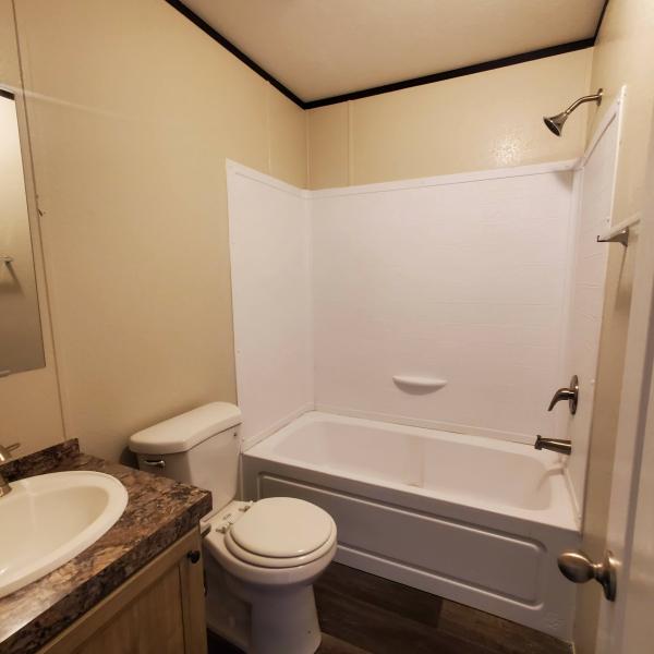 2021 Clayton Homes Inc Anniversary Mobile Home