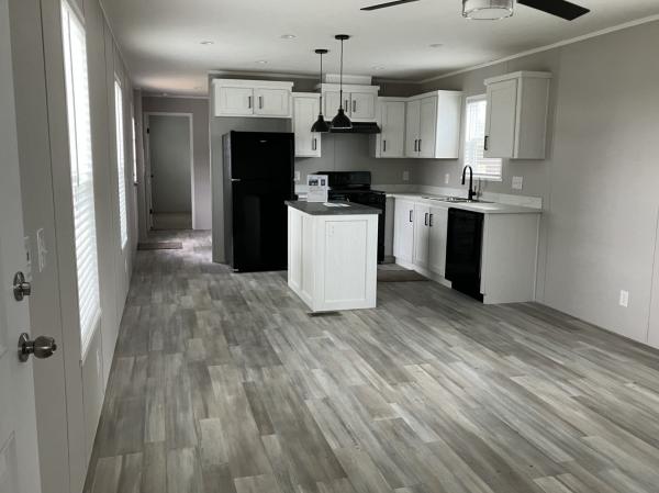 2025 Champion Home Builders, Inc. mobile Home