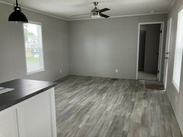 2025 Champion Home Builders, Inc. mobile Home