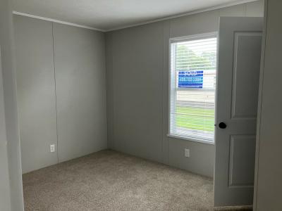 Photo 4 of 5 of home located at 105 Carol Lane, Site # C-04 Onalaska, WI 54650