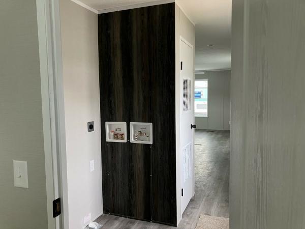 2025 Champion Home Builders, Inc. mobile Home