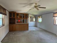 2001 ESQUIRE ESQUIRE Manufactured Home