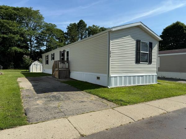Photo 1 of 2 of home located at 2013 Shirewood Dr #285 Shelby Township, MI 48317