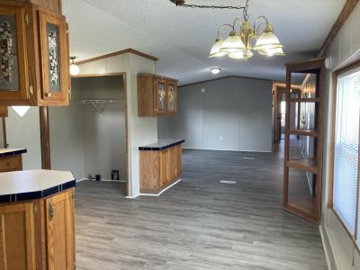 Photo 2 of 11 of home located at 3302 Oak Point Crossing Warsaw, IN 46580