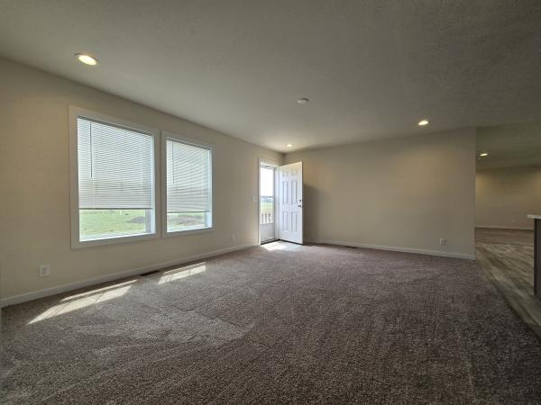 2024 Clayton 81RDH28563B Mobile Home