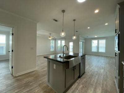 Photo 3 of 20 of home located at 960 Zacapa Avenue Venice, FL 34285