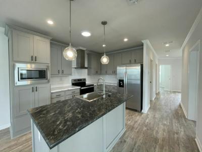 Photo 4 of 20 of home located at 960 Zacapa Avenue Venice, FL 34285