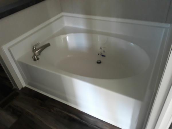 2019 Clayton Homes Inc Yes Mobile Home