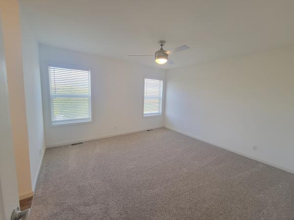 2023 Champion 286032001 - Aurora Mobile Home