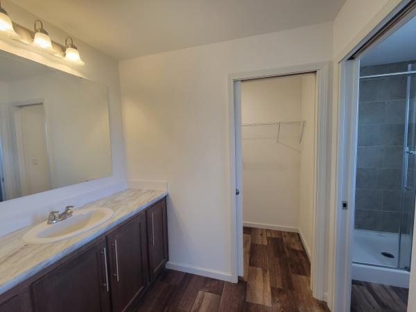 2023 Champion 286032001 - Aurora Mobile Home