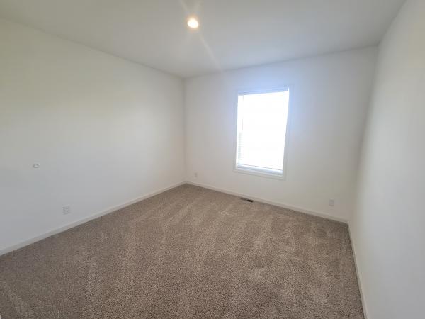 2023 Champion 286032001 - Aurora Mobile Home