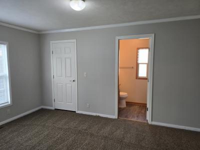 Photo 4 of 6 of home located at 6910 Amarillo Dr Romulus, MI 48174