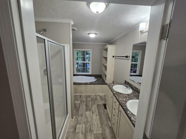 2019 Clayton Homes Inc YES Mobile Home