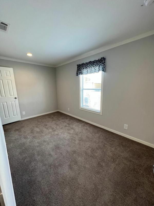 2022 American Homestar Corp Oak Creek Mobile Home