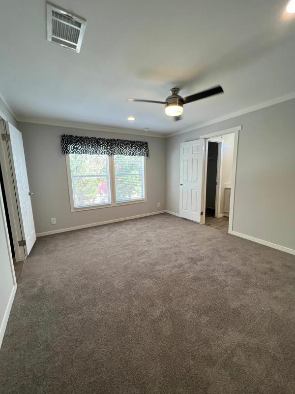 2022 American Homestar Corp Oak Creek Mobile Home