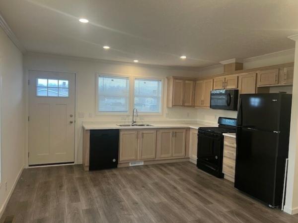 2024 Skyline 33C826 (w/Porch) Mobile Home