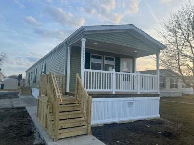 Photo 5 of 8 of home located at 29125 Tanglewood Flat Rock, MI 48134