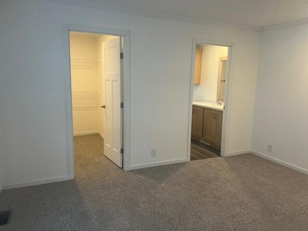 2024 Skyline 33C826 (w/Porch) Mobile Home