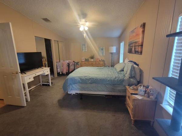 1994 Fleetwood 2 Mobile Home