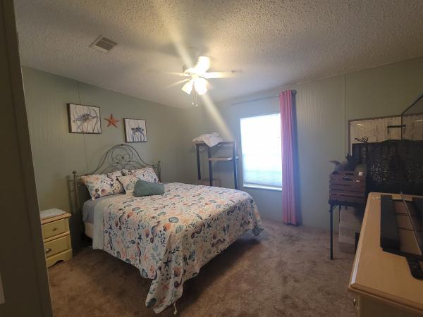 1994 Fleetwood 2 Mobile Home