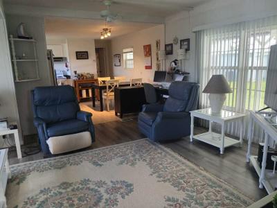 Photo 4 of 8 of home located at 400 Norwich Ln Melbourne Beach, FL 32951