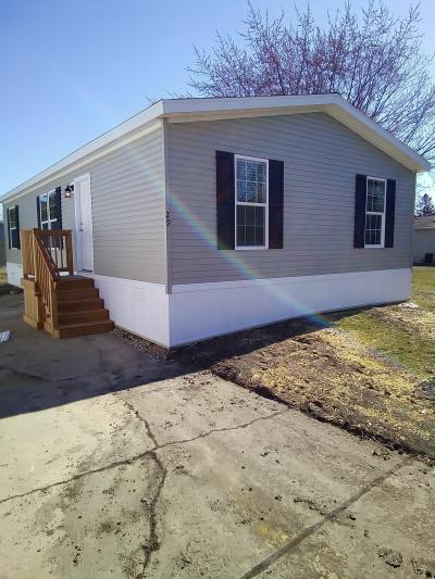 Mobile Home at 215 N. Canal Road, #29 Lansing, MI 48917