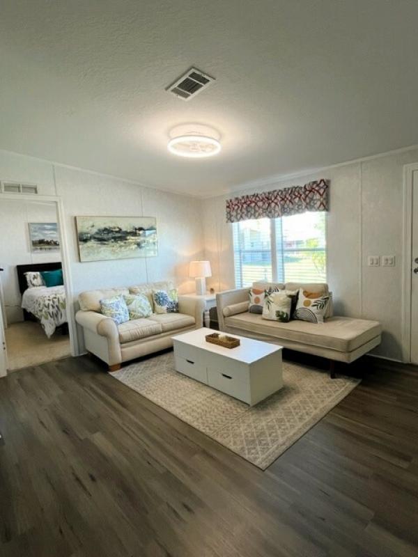 2004 Manufactured Home