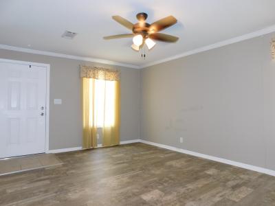 Photo 2 of 25 of home located at 1536 King Arthurs Ct Lakeland, FL 33810