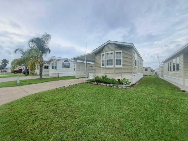 Photo 1 of 2 of home located at 39728 Cog Hill Loop Zephyrhills, FL 33542