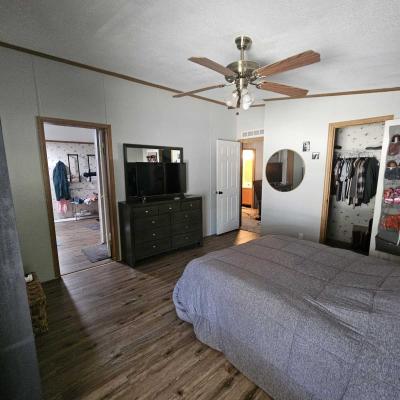 Photo 5 of 18 of home located at 174 Wagon Wheel Rd, Gainesville, Tx, 76240 Gainesville, TX 76240