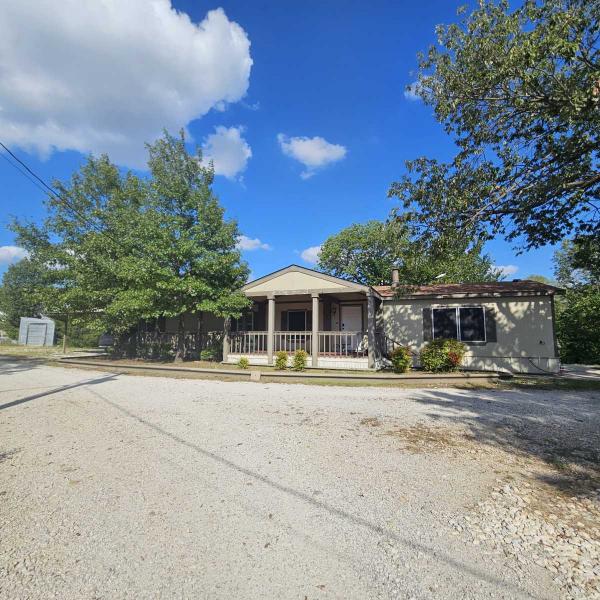 1998 Skyline Corporation Mobile Home For Sale