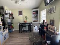 2001 Champion IN201-2 Manufactured Home