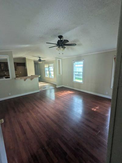 Photo 3 of 6 of home located at 19 Arapaho Drive Belleville, IL 62220