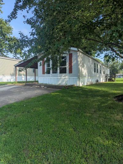 Photo 5 of 6 of home located at 19 Arapaho Drive Belleville, IL 62220