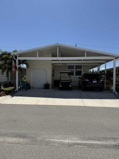 Photo 4 of 18 of home located at 701 Aqui Esta Dr #175 Punta Gorda, FL 33950