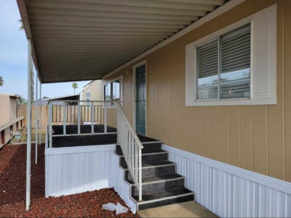 OAK MANOR OKM6511E Manufactured Home