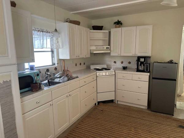 Photo 1 of 1 of home located at 918 Reed Canal Road Lot 150 South Daytona, FL 32119