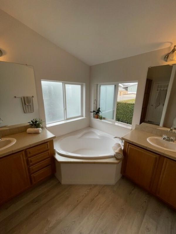 2005 Silvercrest The Advantage Manufactured Home