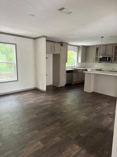 Photo 4 of 10 of home located at 3090 Jefferies Hwy Walterboro, SC 29488