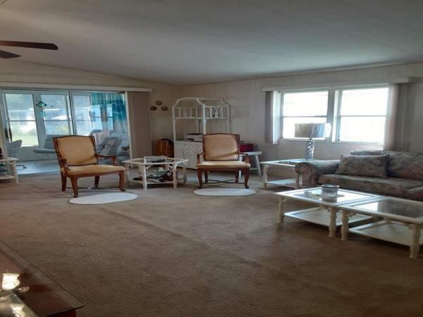 1979 RITZ Manufactured Home