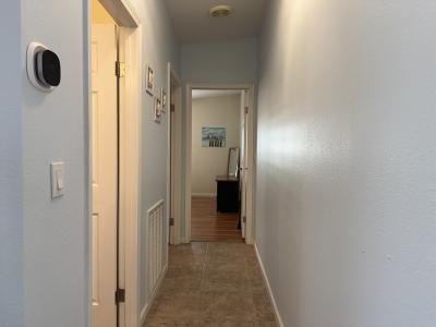 Photo 5 of 20 of home located at 2416 Pier Drive Ruskin, FL 33570