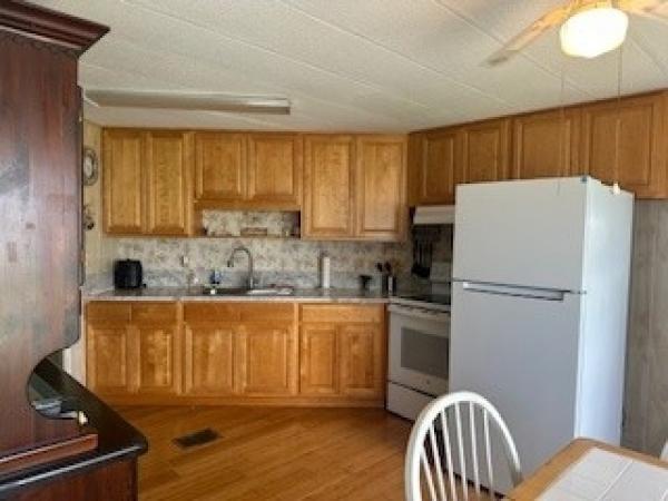 1983 TWIN Manufactured Home