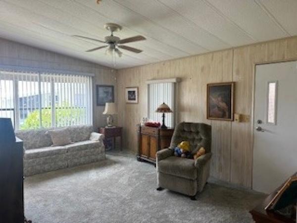 1983 TWIN Manufactured Home