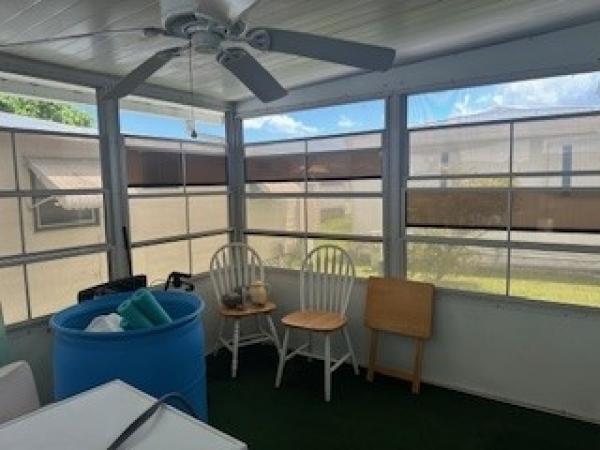 1983 TWIN Manufactured Home