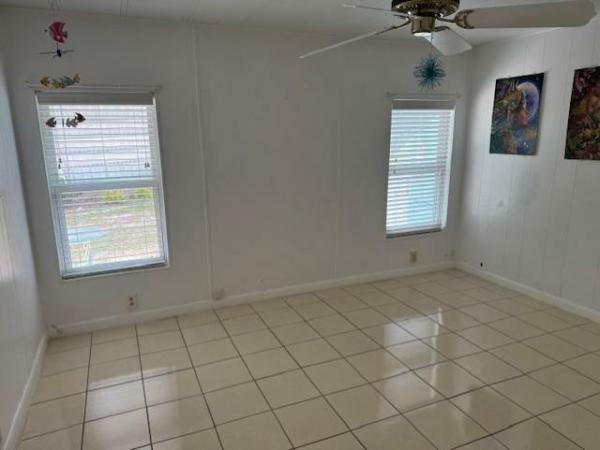 1985 Palm Harbor Manufactured Home