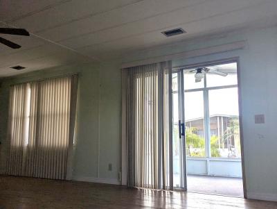 Photo 4 of 7 of home located at 7921 Homer Avenue Hudson, FL 34667