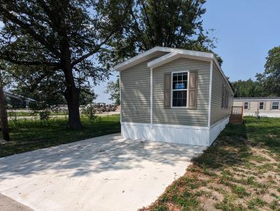 Photo 2 of 21 of home located at 78 Loraine Drive Galesburg, IL 61401
