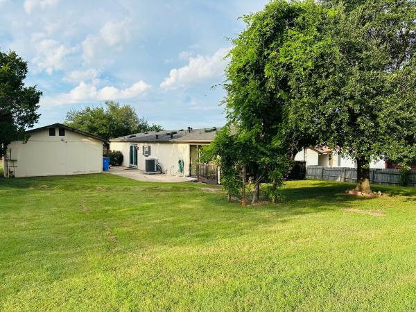 1998 Skyline Wood Manor Mobile Home