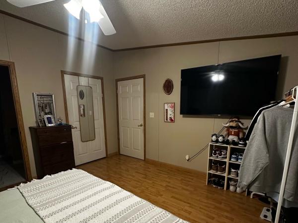 1998 Skyline Wood Manor Mobile Home