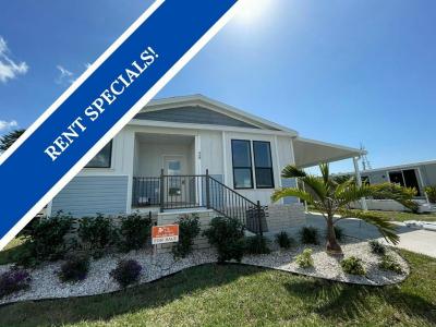 Photo 1 of 20 of home located at 960 Zacapa Avenue Venice, FL 34285